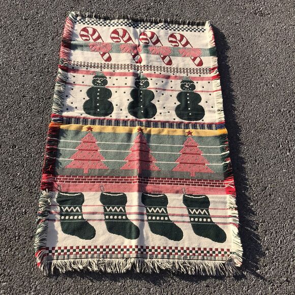 Christmas Holiday Fringed Tapestry Throw Lap Blanket Textile Wall Hanging  28x45 - Picture 10 of 10